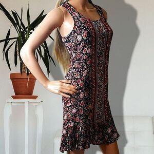 Xhileration Floral/Paisley Patterned Ruffle Trim Sleevless Dress